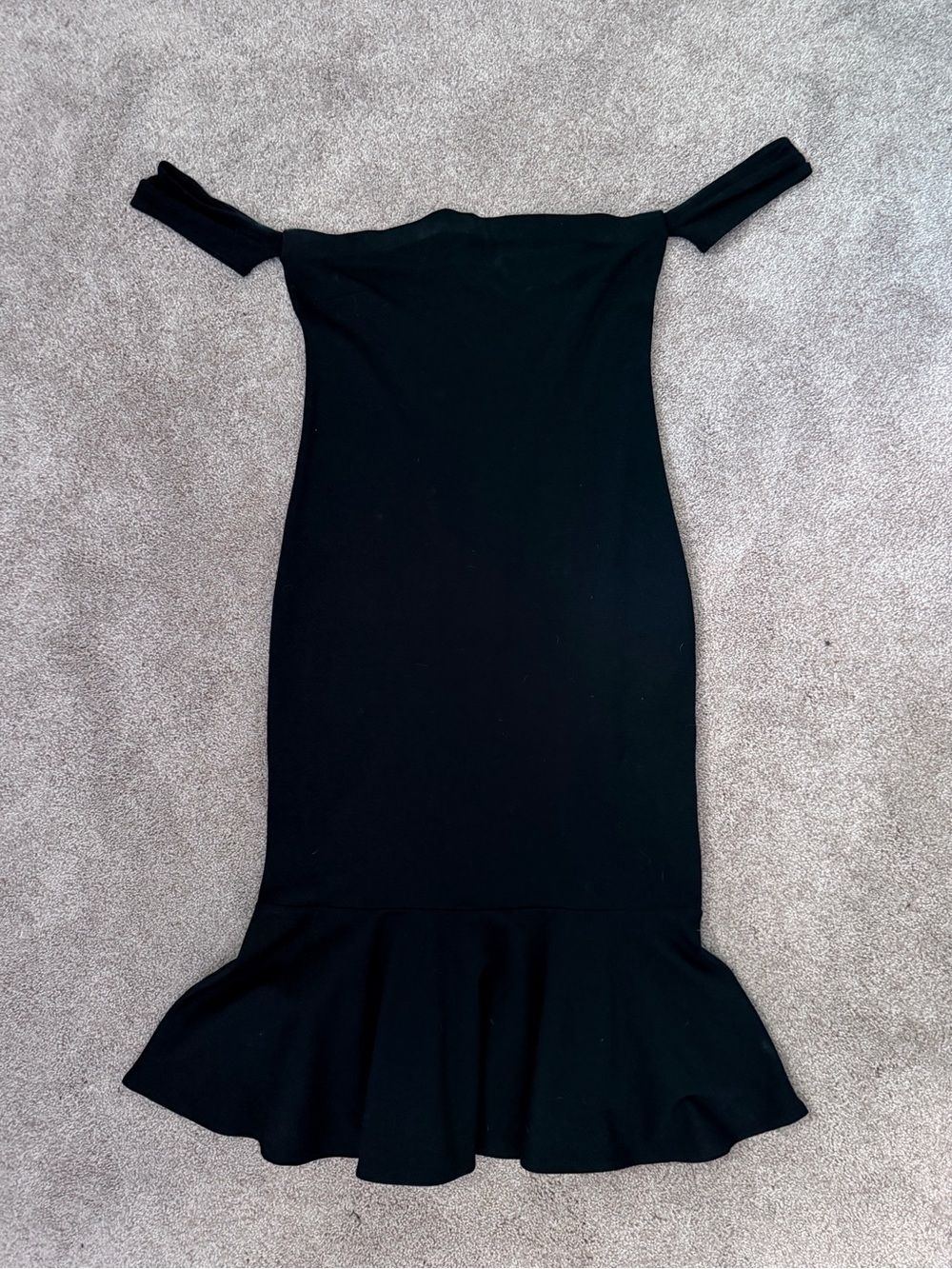 Forever 21 Black One-Shoulder Ruffle-Hem Dress
